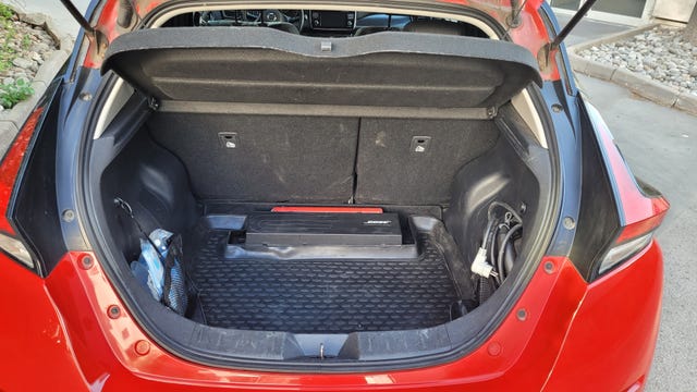 2018 NISSAN LEAF - 11