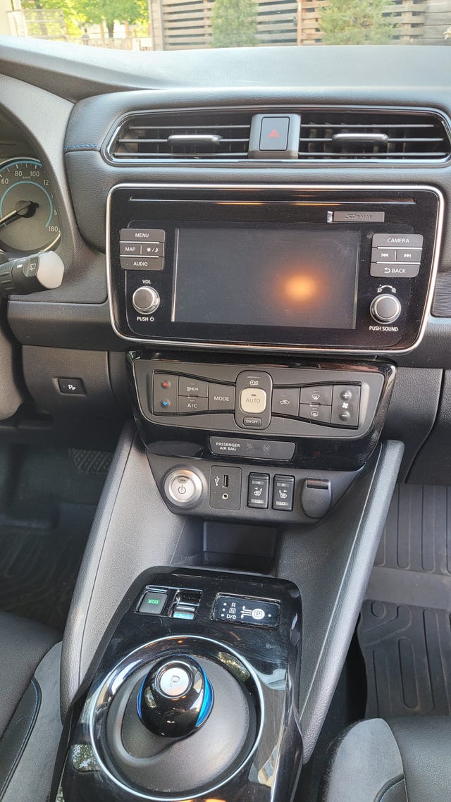 2018 NISSAN LEAF - 13