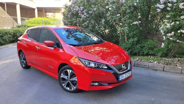 SJNFAAZE1U0030492 2018 NISSAN LEAF-1