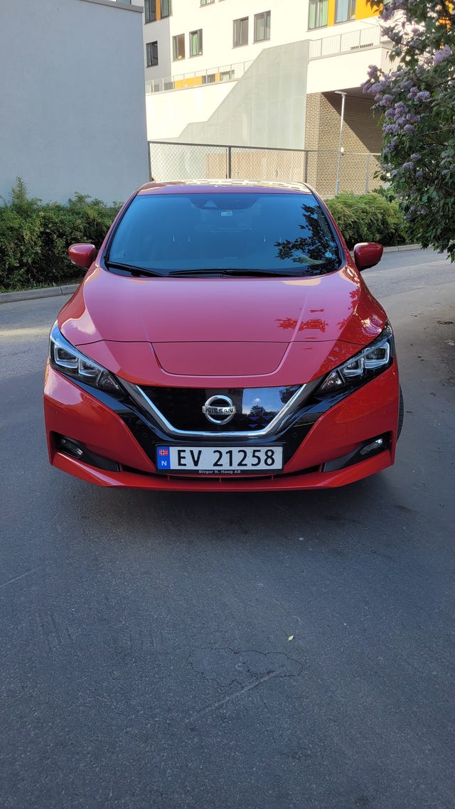 SJNFAAZE1U0030492 2018 NISSAN LEAF-0