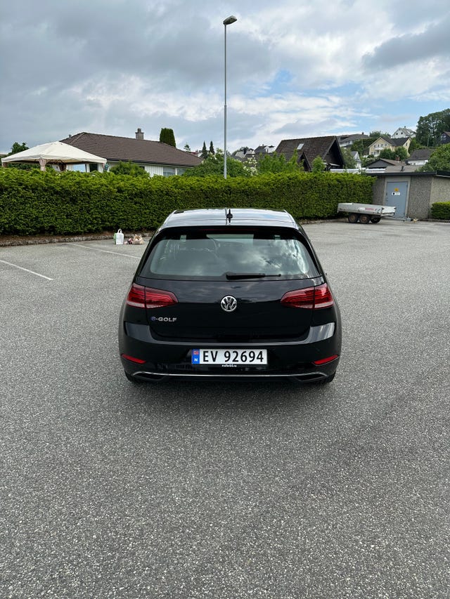 2019 VOLKSWAGEN GOLF - 8