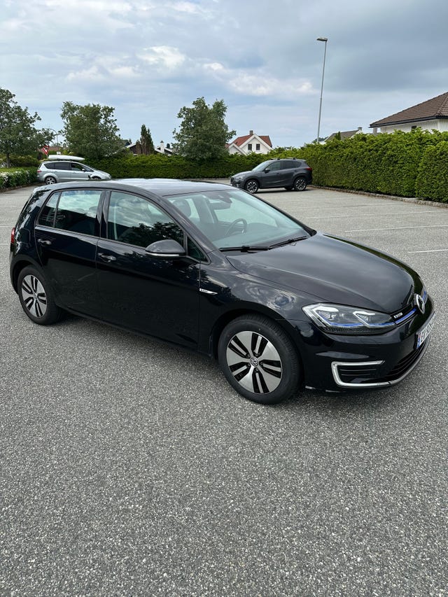 2019 VOLKSWAGEN GOLF - 11
