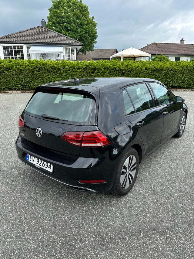 2019 VOLKSWAGEN GOLF - 9