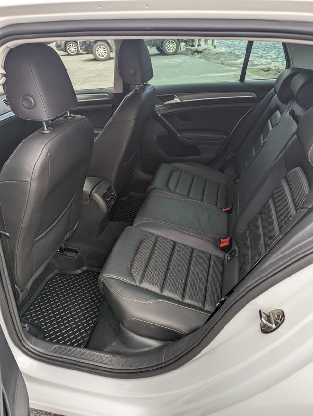 2018 VOLKSWAGEN GOLF - 10