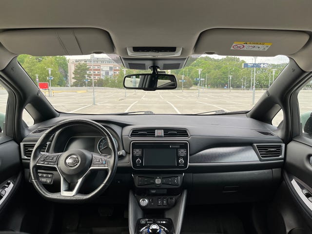 SJNFAAZE1U0007614 2018 NISSAN LEAF-2