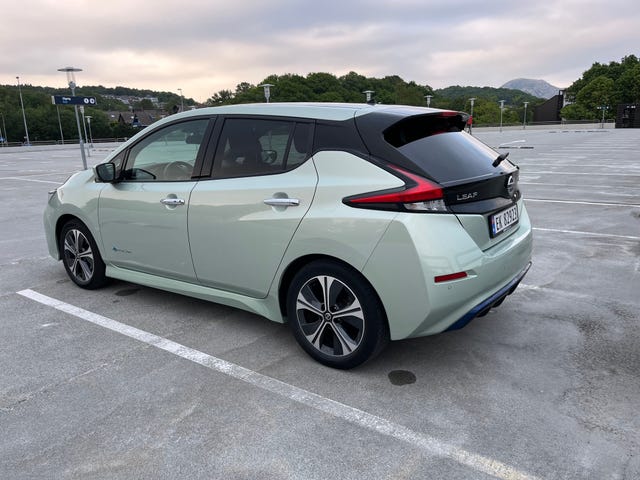2018 NISSAN LEAF - 9