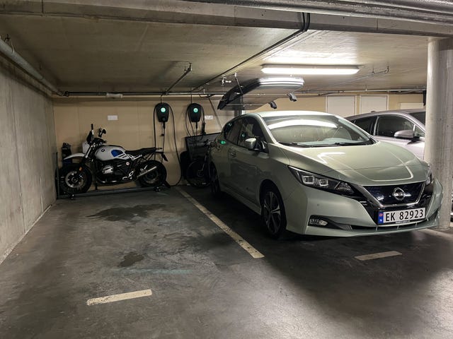 2018 NISSAN LEAF - 11
