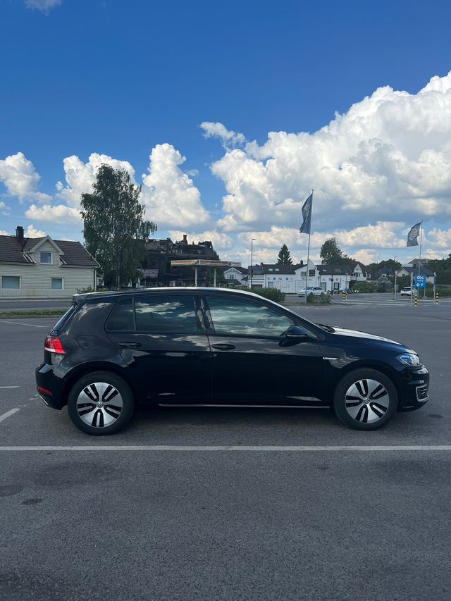 WVWZZZAUZK8909986 2019 VOLKSWAGEN GOLF-2
