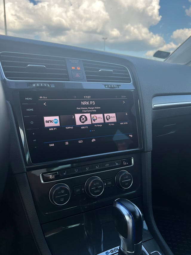 2019 VOLKSWAGEN GOLF - 17