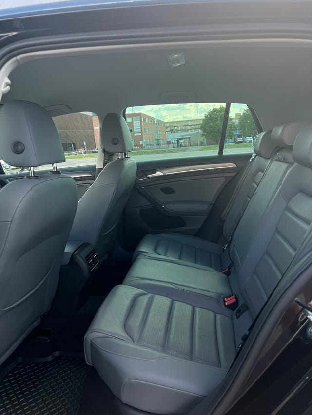 2019 VOLKSWAGEN GOLF - 12