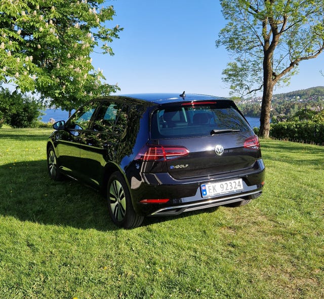 WVWZZZAUZJ8910098 2018 VOLKSWAGEN GOLF-1