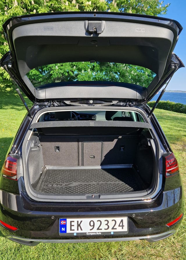 WVWZZZAUZJ8910098 2018 VOLKSWAGEN GOLF-2