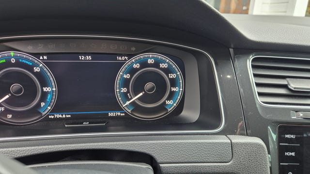 2019 VOLKSWAGEN GOLF - 16
