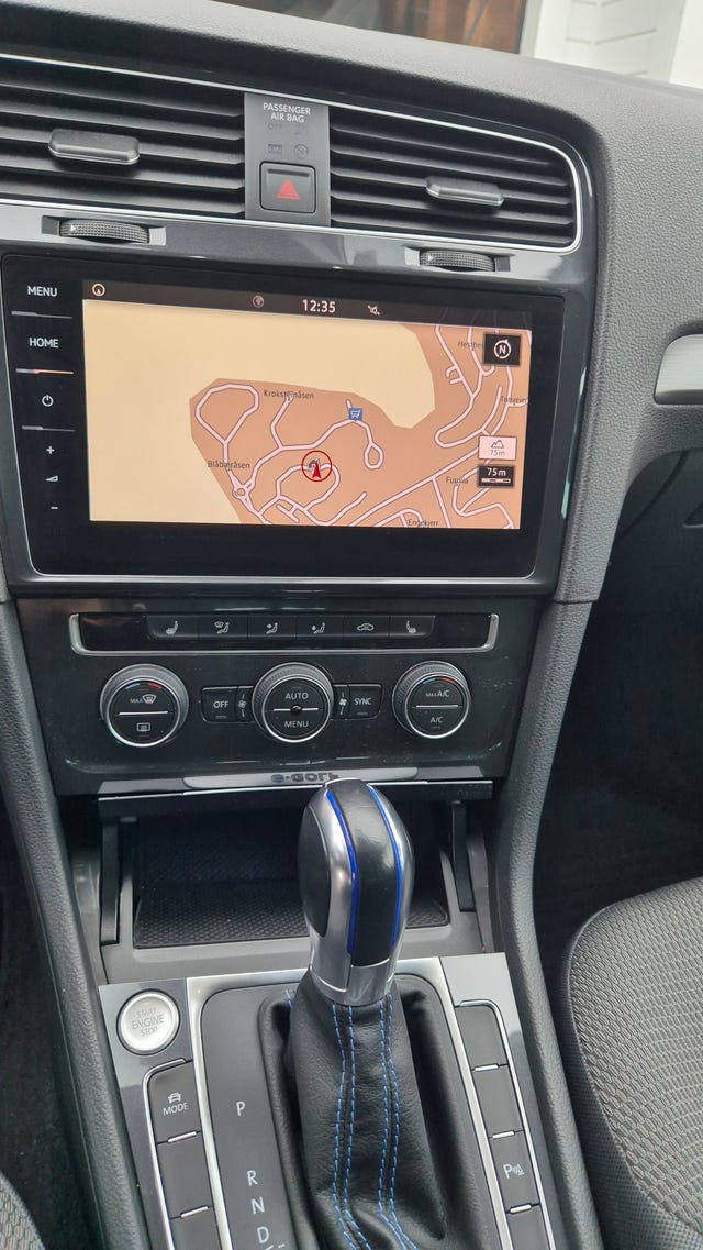2019 VOLKSWAGEN GOLF - 8