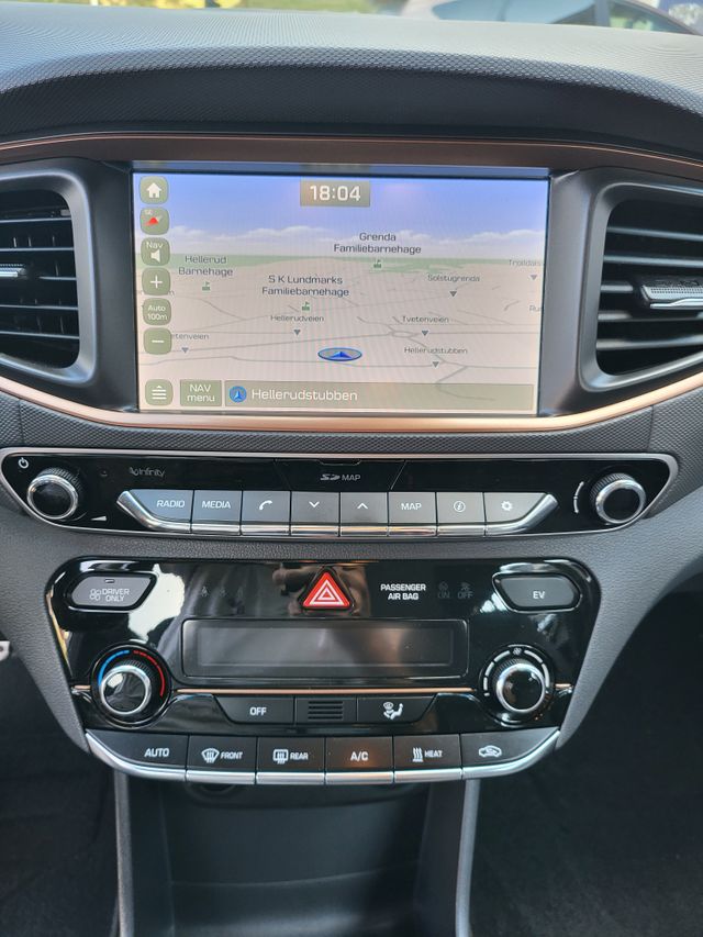 2018 HYUNDAI IONIQ - 24