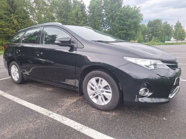 2014 TOYOTA AURIS - 3