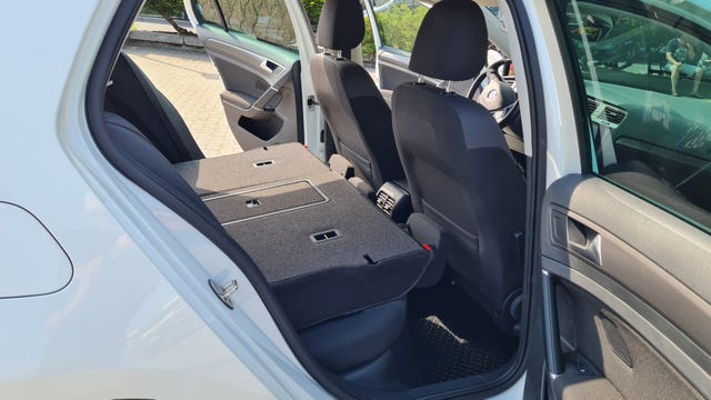 2019 VOLKSWAGEN GOLF - 11