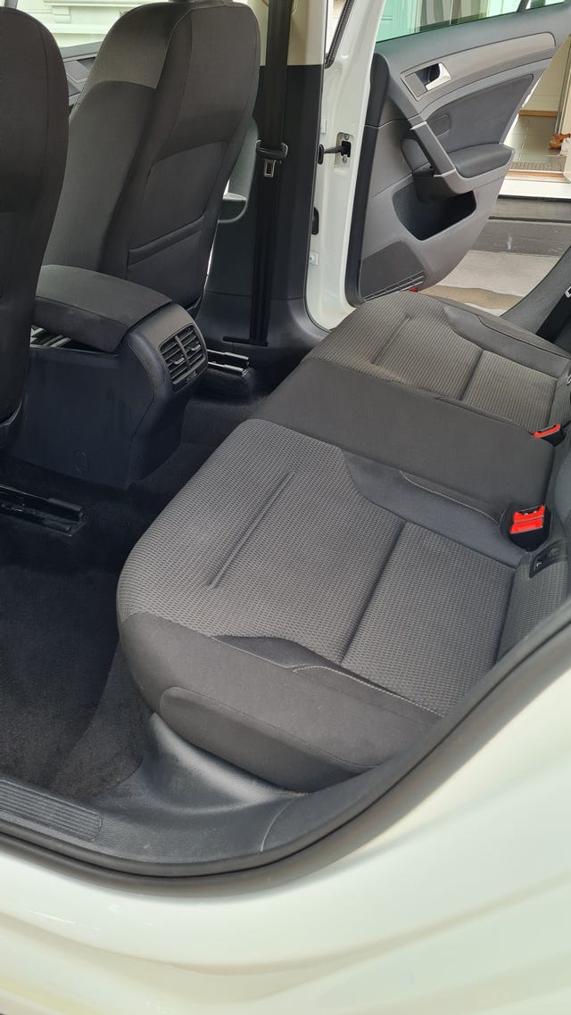 2019 VOLKSWAGEN GOLF - 25