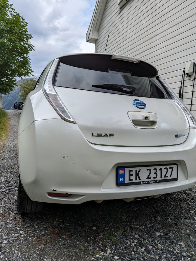 2016 NISSAN LEAF - 8