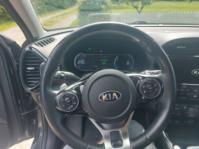 2021 KIA SOUL - 30