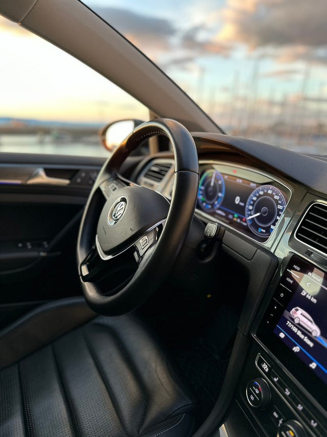 2018 VOLKSWAGEN GOLF - 15