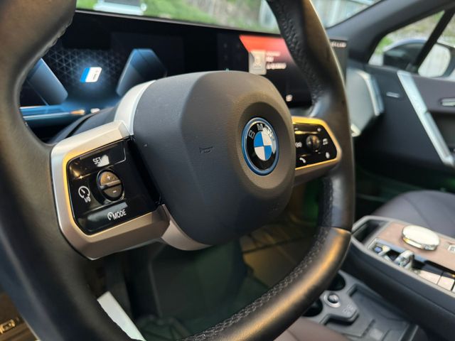 2022 BMW IX XDRIVE 50 - 19