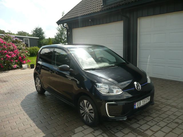 WVWZZZAAZKD902626 2019 VOLKSWAGEN UP!-0