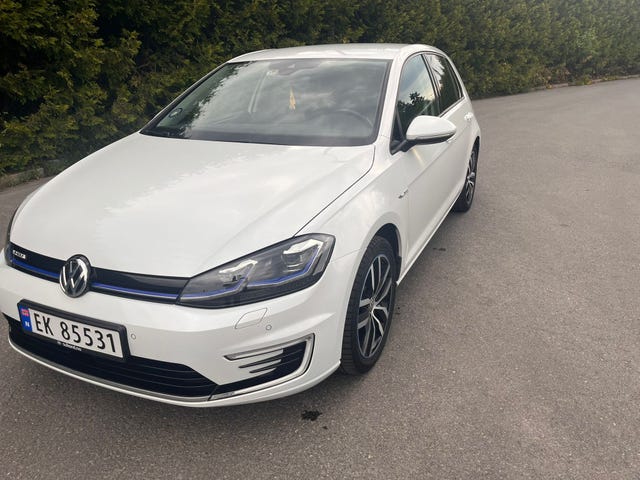 WVWZZZAUZJW911736 2018 VOLKSWAGEN GOLF-1