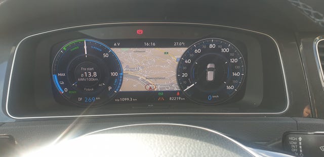 2018 VOLKSWAGEN GOLF - 31