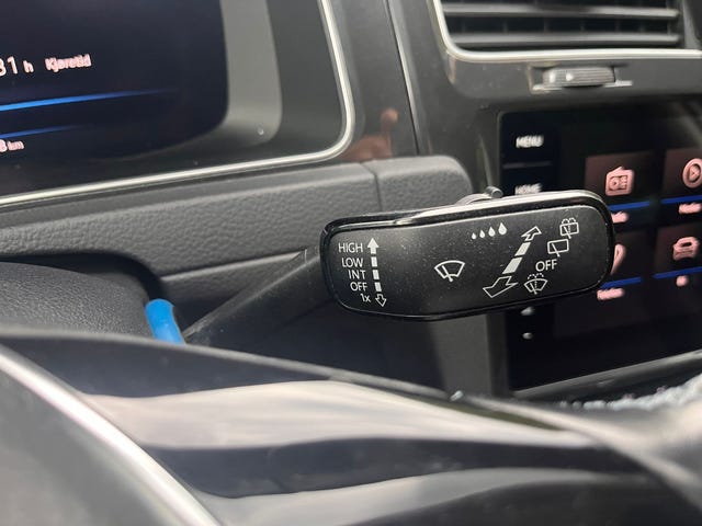 2018 VOLKSWAGEN GOLF - 26