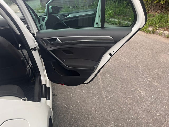 2018 VOLKSWAGEN GOLF - 16