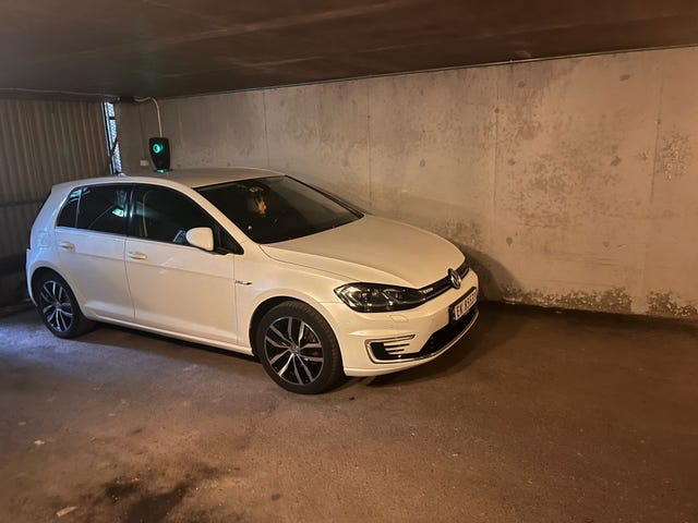 2018 VOLKSWAGEN GOLF - 30