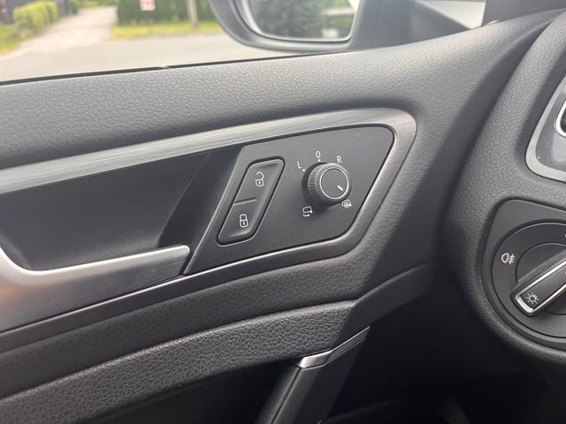 2018 VOLKSWAGEN GOLF - 20