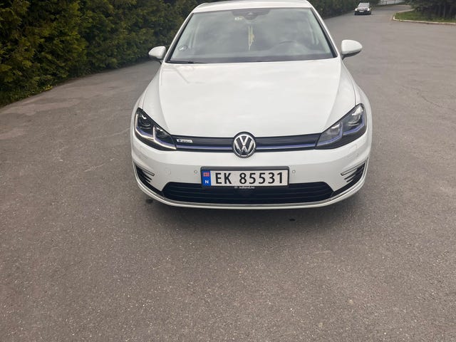 WVWZZZAUZJW911736 2018 VOLKSWAGEN GOLF-3
