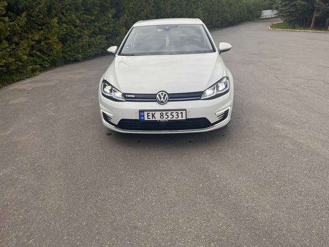 WVWZZZAUZJW911736 2018 VOLKSWAGEN GOLF-0