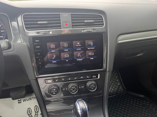 2018 VOLKSWAGEN GOLF - 25