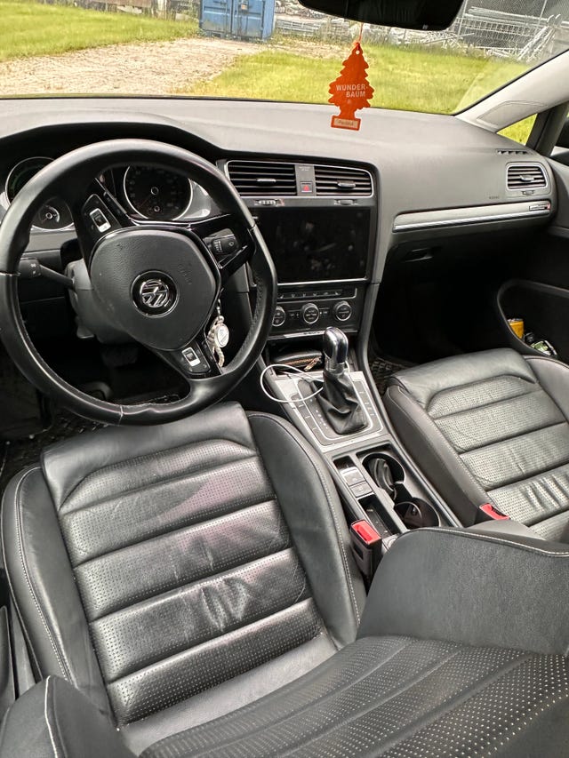 2018 VOLKSWAGEN GOLF - 8
