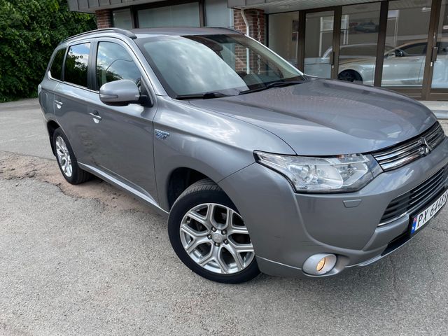 2014 MITSUBISHI OUTLANDER - 1