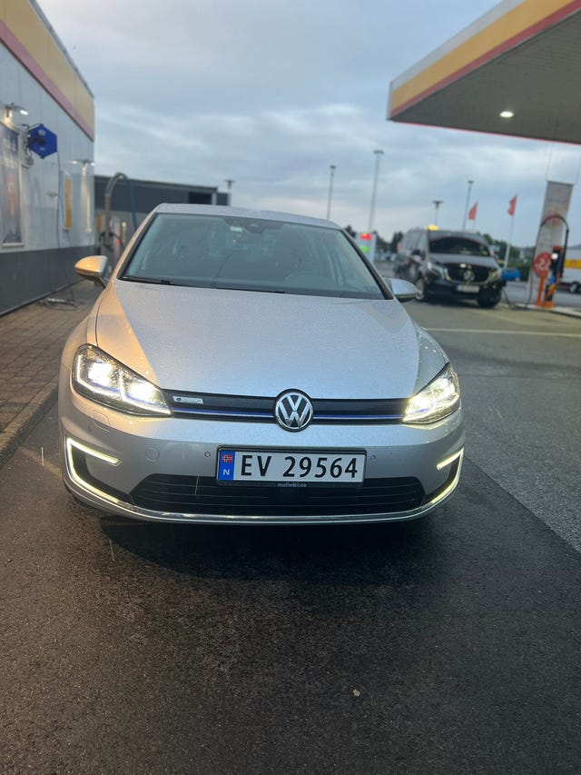 2019 VOLKSWAGEN GOLF - 9