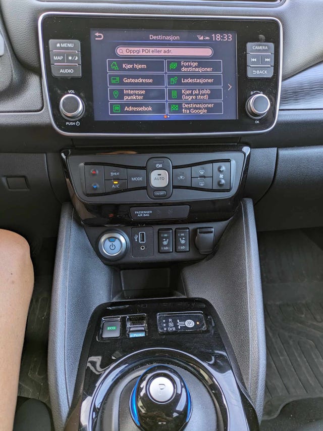 2020 NISSAN LEAF - 9