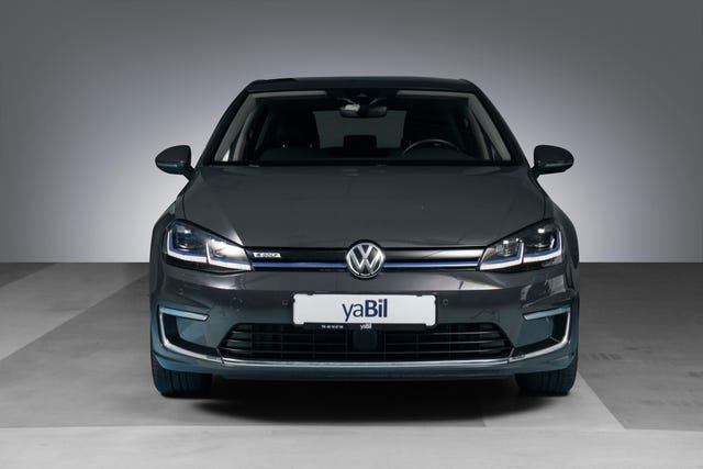 WVWZZZAUZJW902341 2018 VOLKSWAGEN GOLF-2