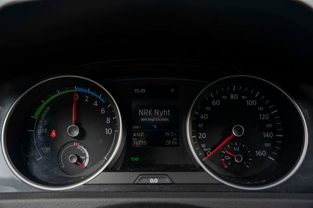 2018 VOLKSWAGEN GOLF - 9