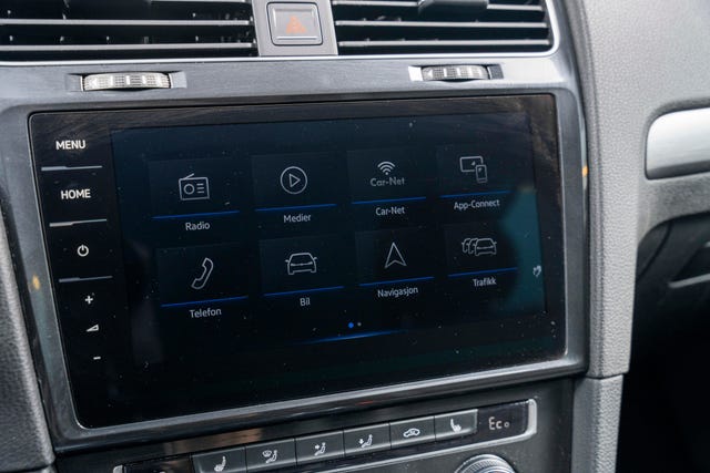 2018 VOLKSWAGEN GOLF - 14