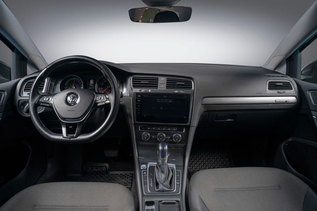 2018 VOLKSWAGEN GOLF - 19
