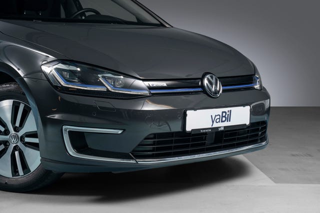 WVWZZZAUZJW902341 2018 VOLKSWAGEN GOLF-1
