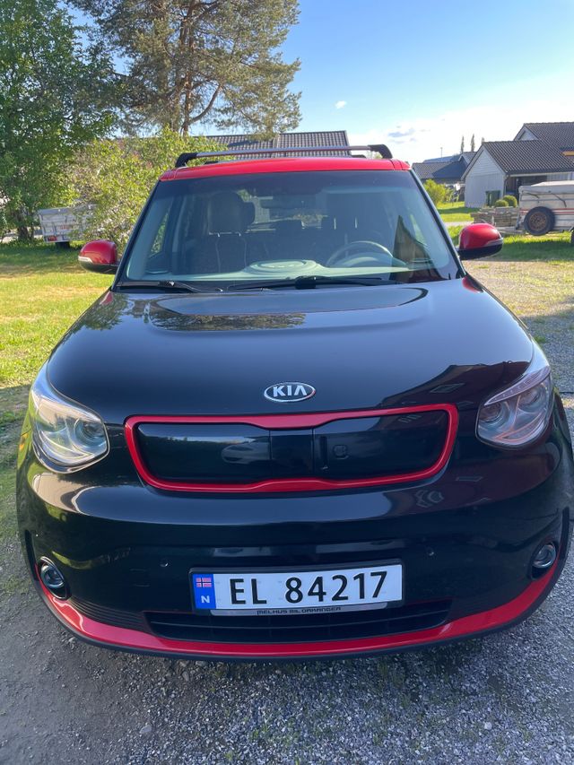 KNAJX81EFG7013023 2016 KIA SOUL-0