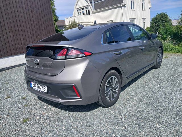 2020 HYUNDAI IONIQ - 7