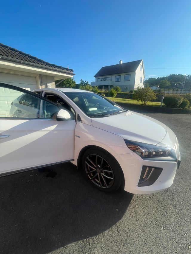 KMHC851JFMU074902 2021 HYUNDAI IONIQ-4