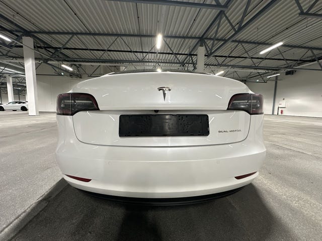 5YJ3E7EB4KF217816 2019 TESLA MODEL 3-4