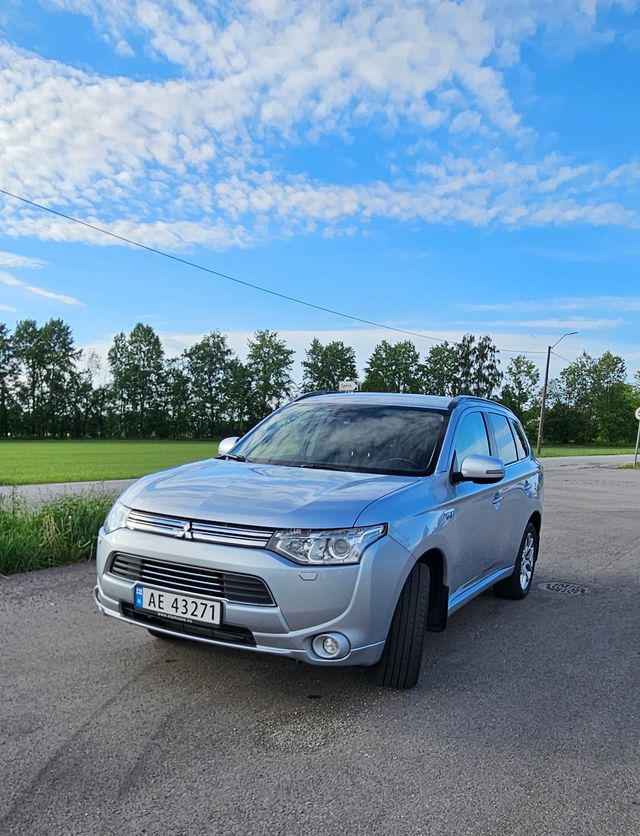 2014 MITSUBISHI OUTLANDER - 1